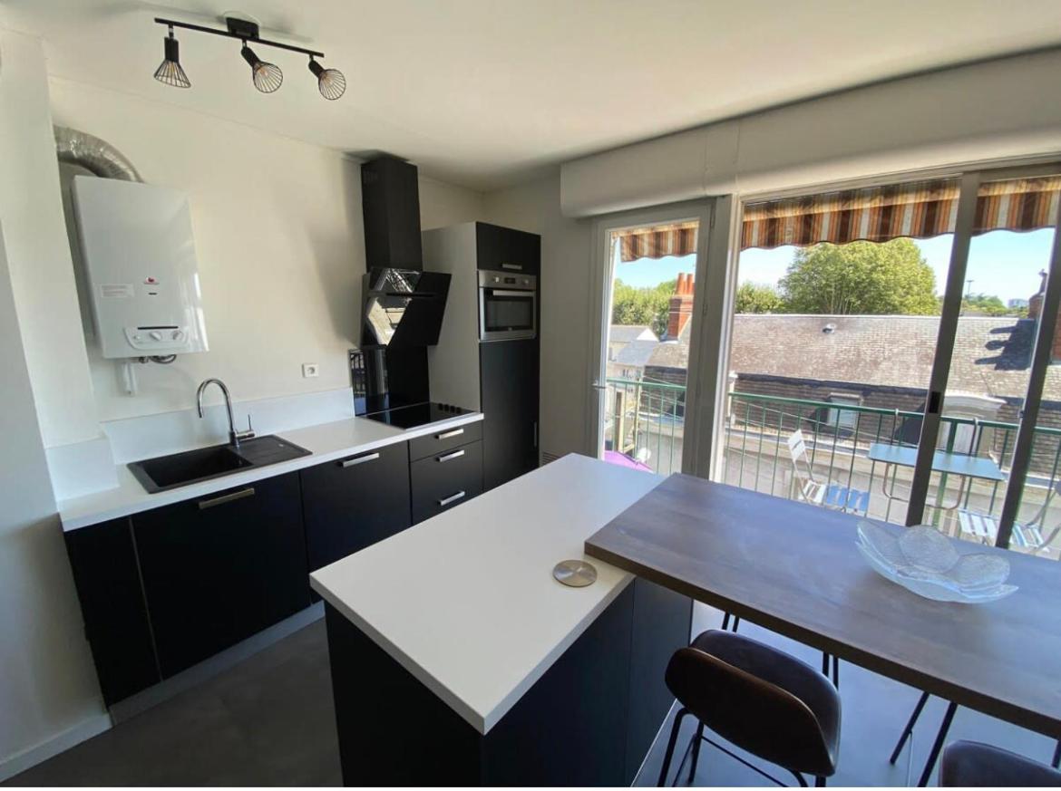 Vue Sur Les Toits De Tours Apartman Kültér fotó